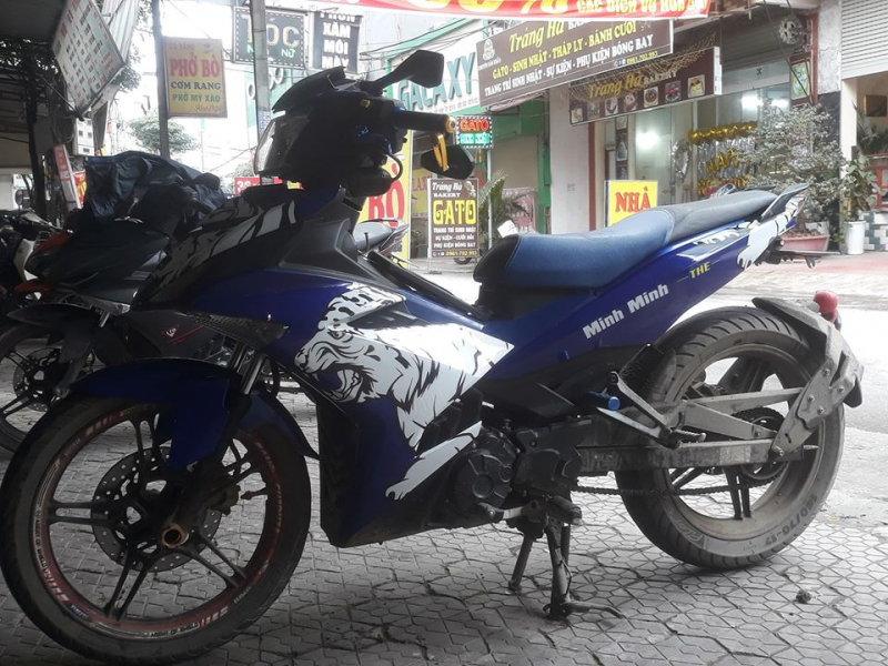 Hậu Xít Decal